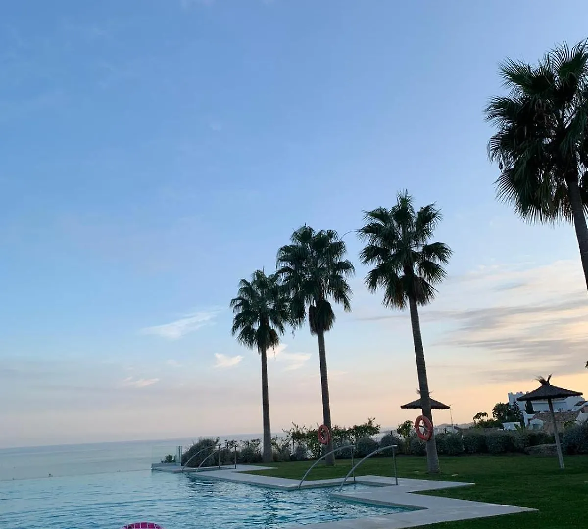 Homestay Alojamiento De Lujo En Villa Benalmadena